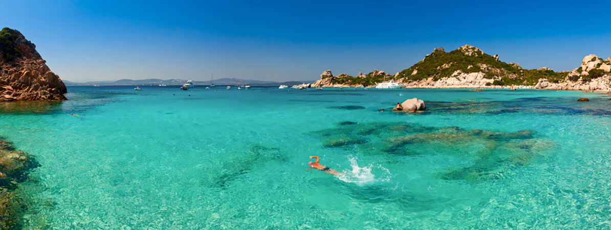 Sardegna in Catamarano le Acque di Cala Corsa